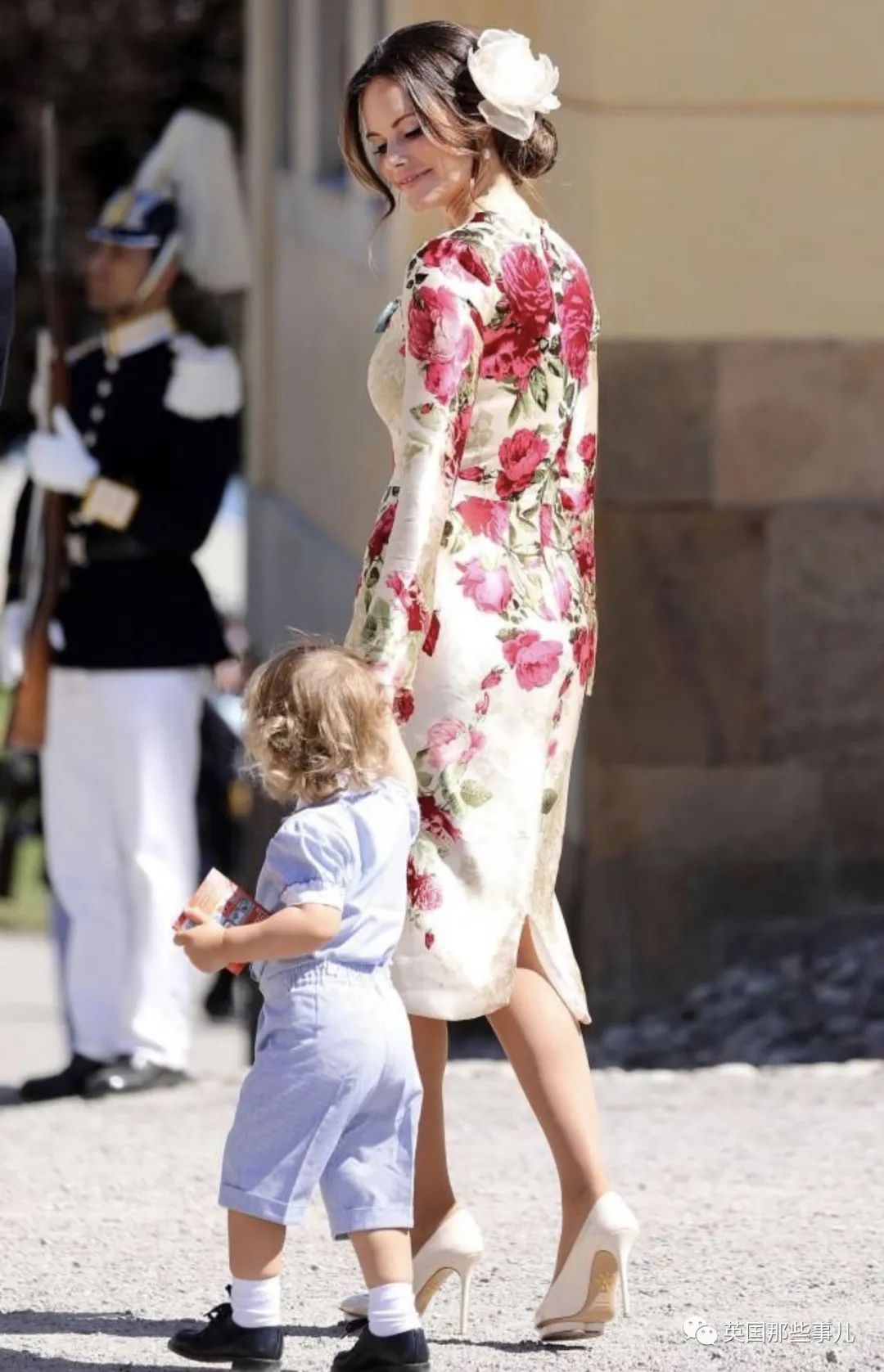 当年嫁入瑞典王室的不雅王妃跑去支援医生！曾不待见的瑞典民众，现在也开始夸了