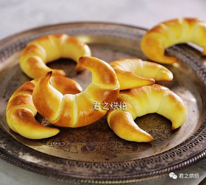 牛角面包怎么卷才好看,牛舌状面包怎么卷