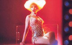 然后我们跳了舞完整版,然后我们跳了舞豆瓣