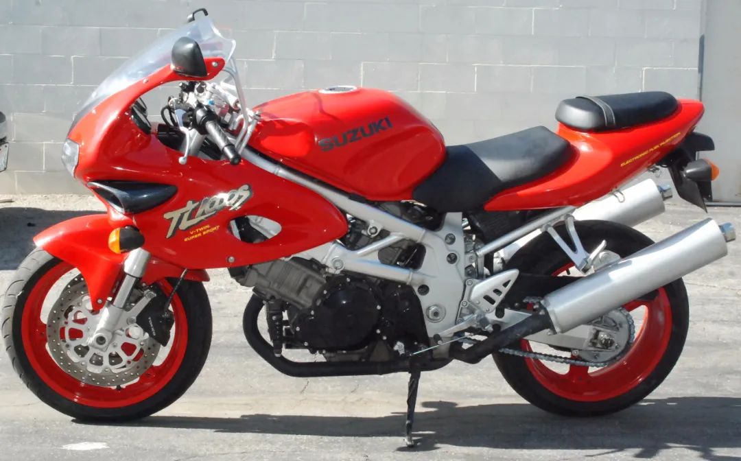 铃木tl1000s几缸,铃木tl1000s油耗