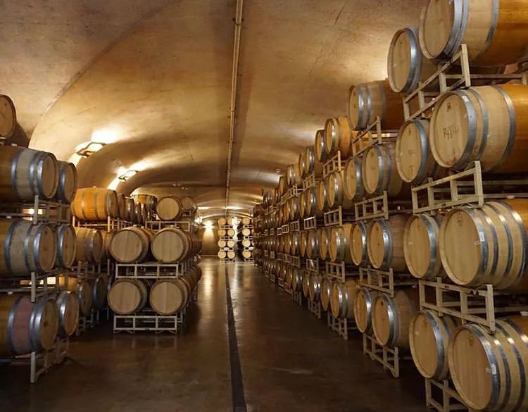 橡木桶陈酿葡萄酒口感怎么样,橡木桶陈化红酒