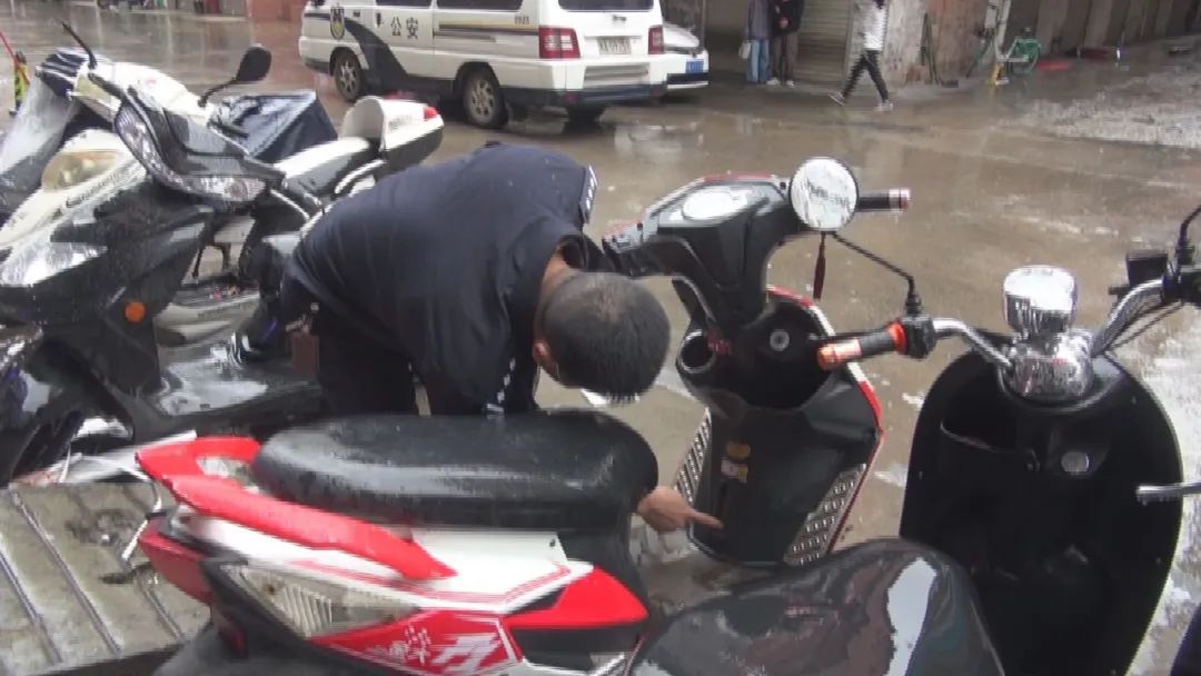 南宁无牌电动车被交警抓了怎么办,南宁电动车被交警抓了怎么处理