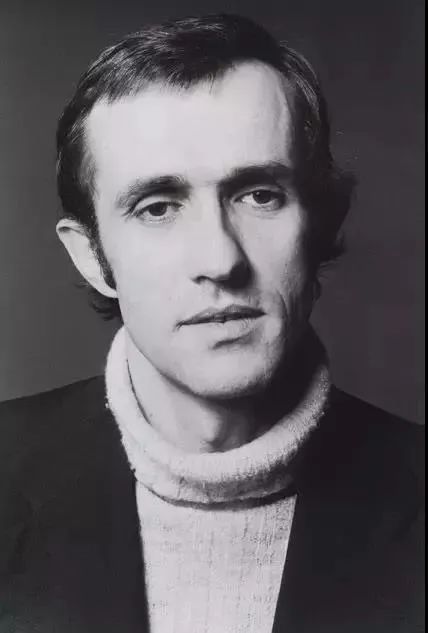 “贫穷艺术”创始人切兰特因新冠去世，这个并不贫穷的艺术运动为何伟大？