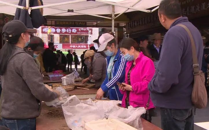 新鲜虫草已上市场，“软黄金”借网出山