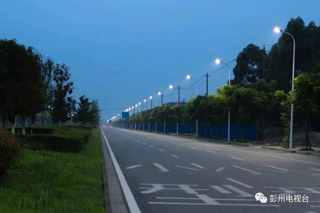 彭州市三环路最新视频,彭州市三环路改造项目