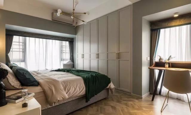 成品衣柜如何搭配定制柜,成品衣柜如何装出定制衣柜的效果