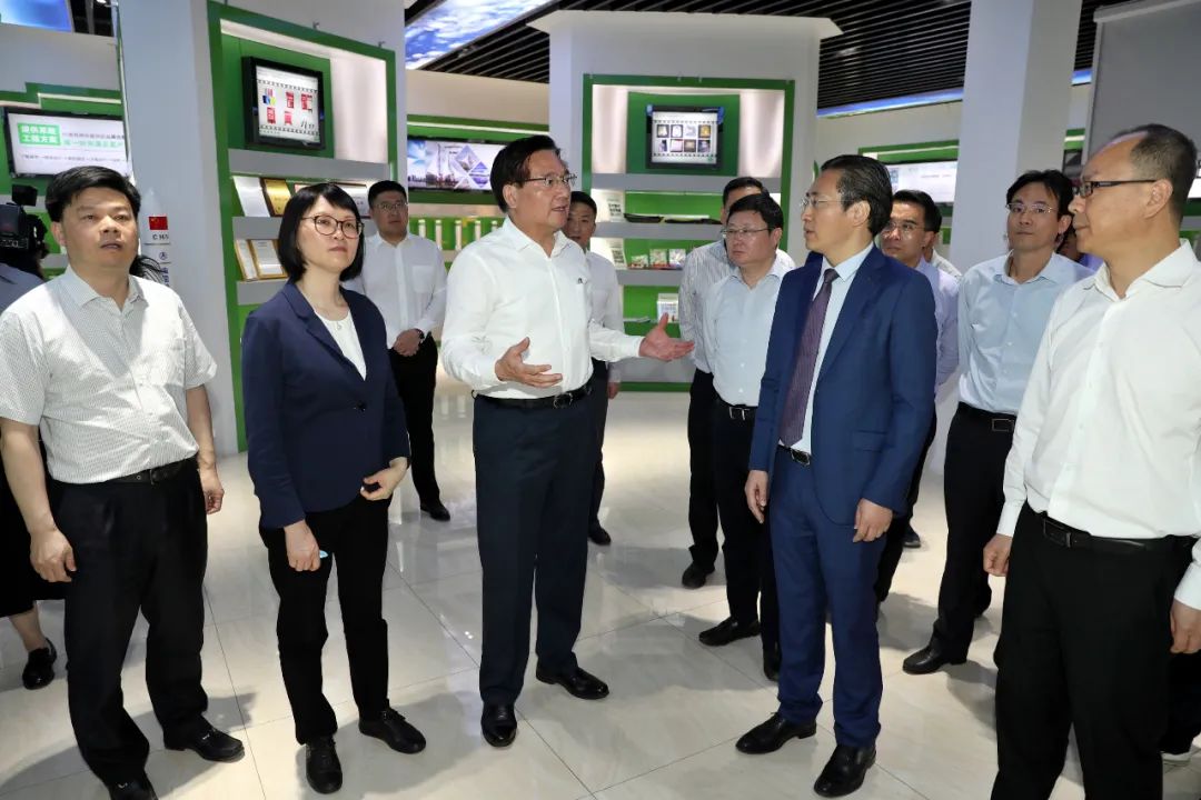 黄钦镇重大项目,黄钦检查生产