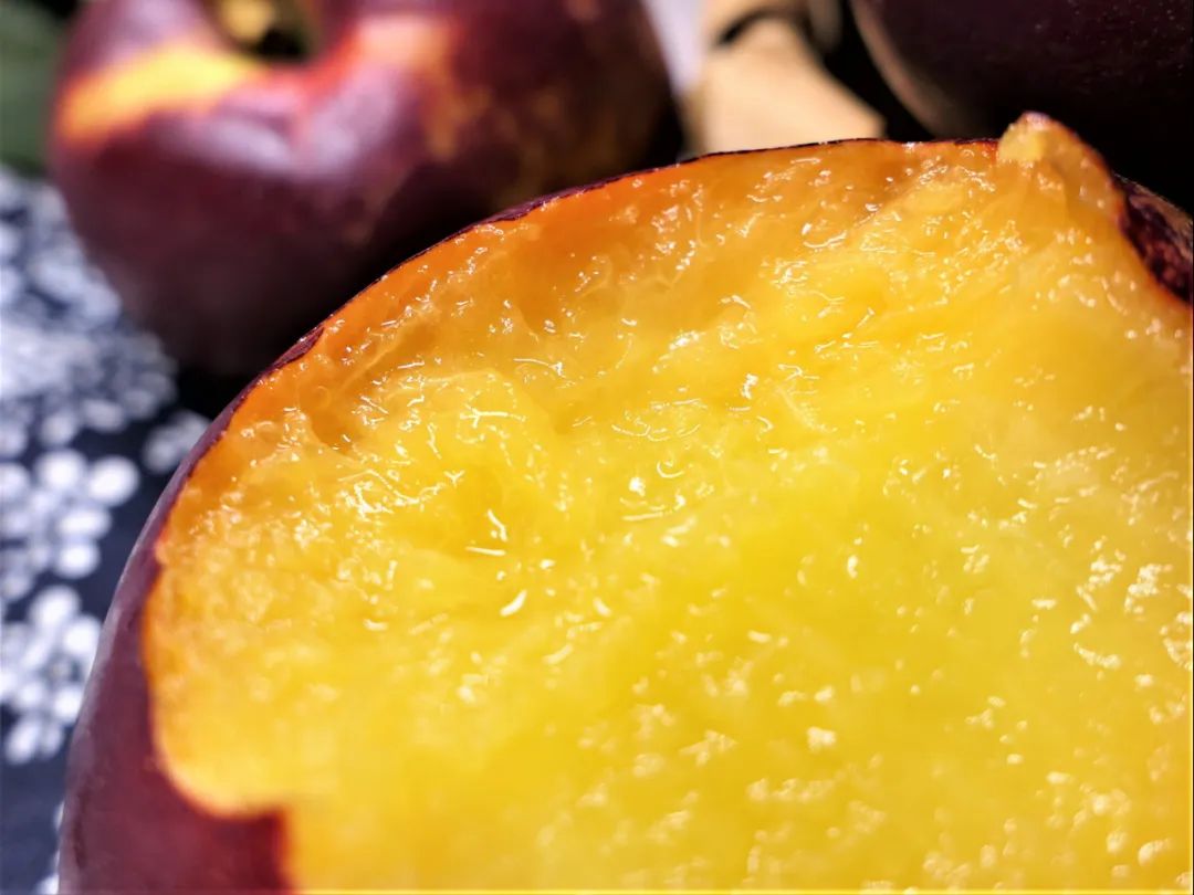 油桃汁水,黄心油桃5斤应季大桃子