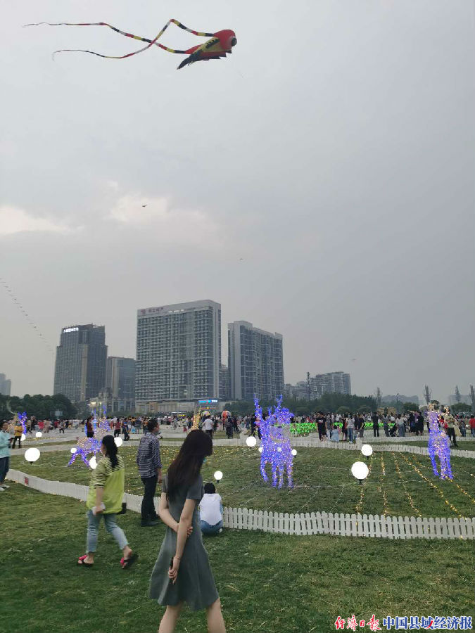 四川成都温江夜场,成都温江夜晚的风景