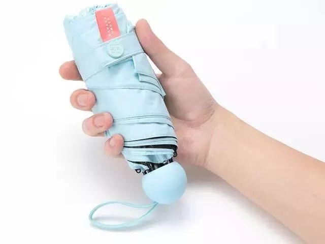 胶囊伞轻便防晒,轻而小巧的防晒伞