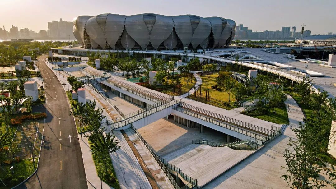 钱塘江南岸最大的地标,钱塘江畔地标性建筑