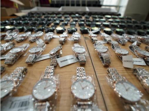 销售假冒耐克阿迪达斯服装被判刑,假冒耐克涉案金额1000多万