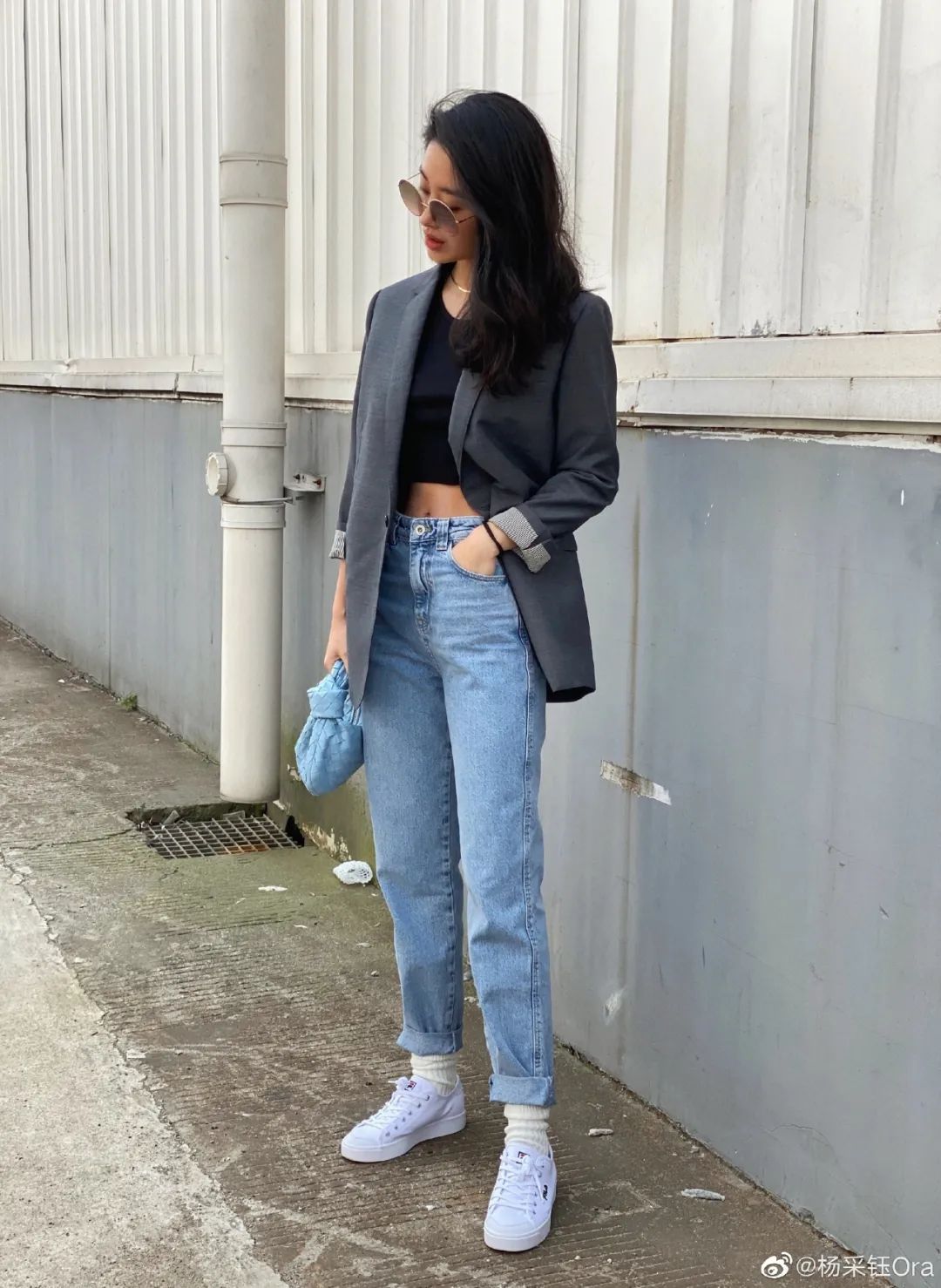 冯小刚的芳华简介,芳华冯小刚三美