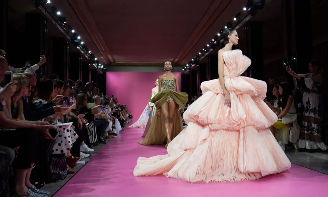 adidas广告励志,adidas道歉广告