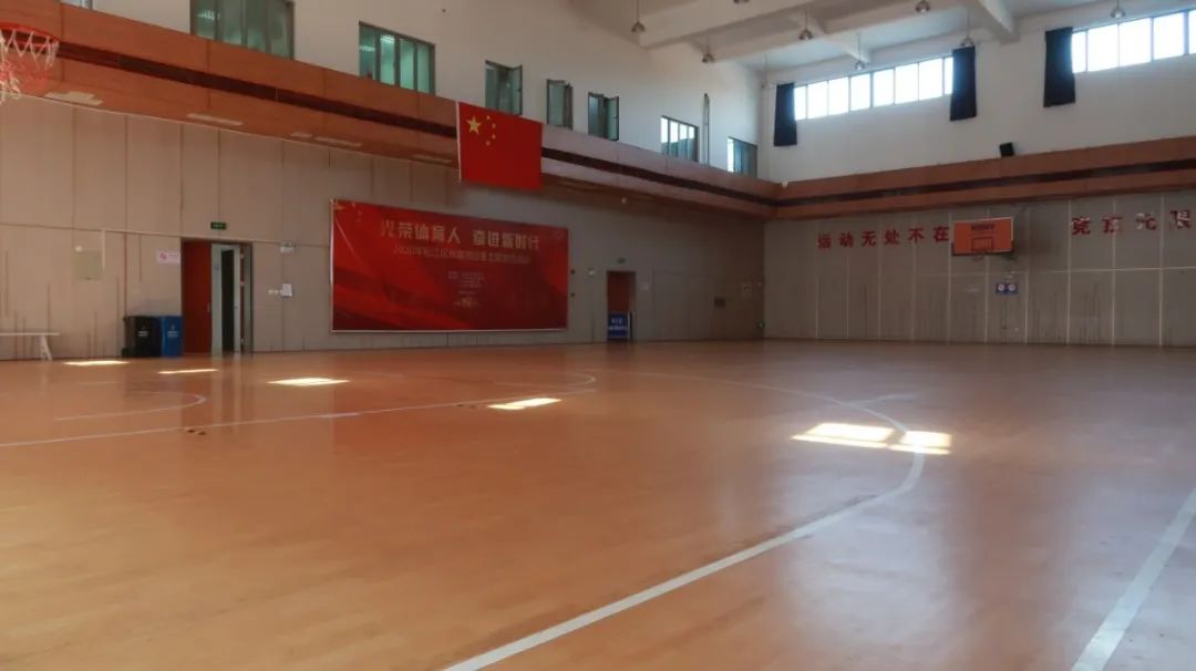 附近松江羽毛球场,打羽毛球找不到球友去哪里找