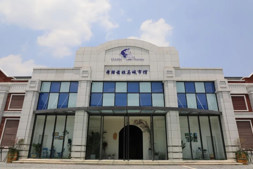 这个周末,快去青白江亚蓉欧商品馆“淘相因”!