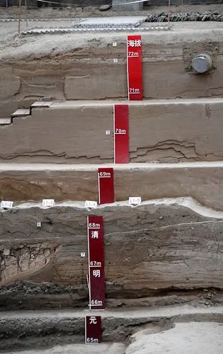 三番五次离家出走,三次离家出走的男孩