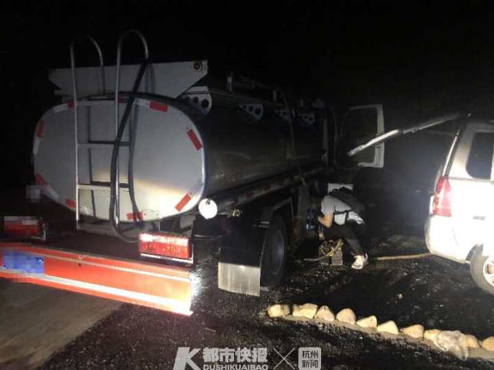 靠摆地摊赚钱的人,摆地摊三种人最赚钱