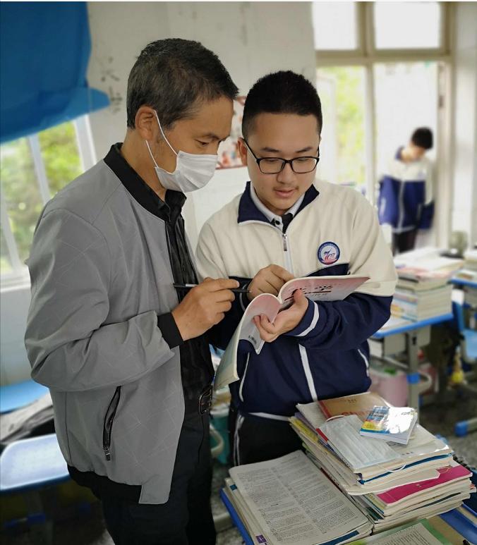 “常青树”如何长青？《中国教育报》介绍成都经验