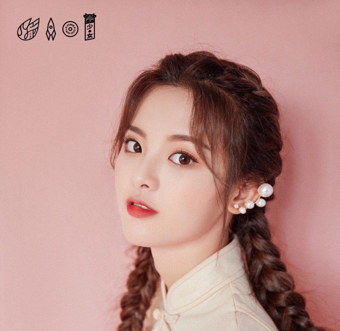 第一眼美女妆容可爱,第一眼美女惊艳妆容