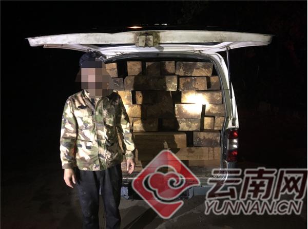 云南瑞丽边检站上半年查获*私走**“洋垃圾”15.7吨