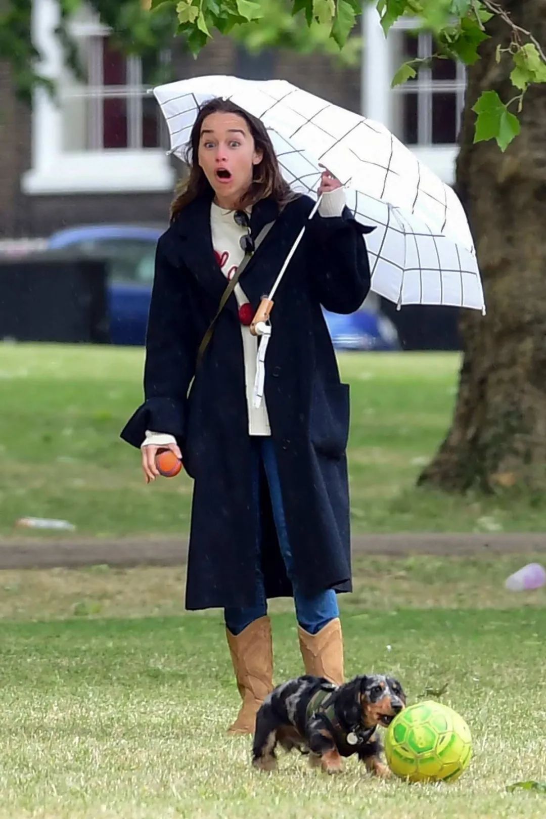 戚薇杨颖撞衫,戚薇撞衫江疏影