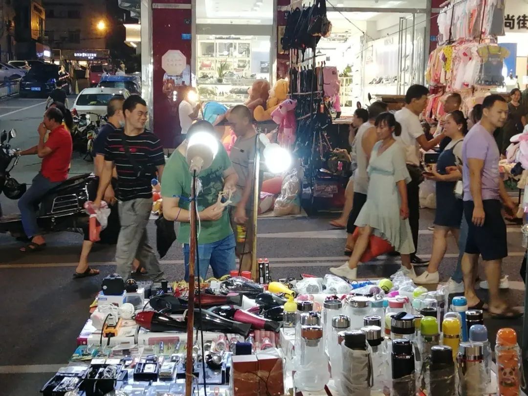 最强摆地摊攻略,最强地摊