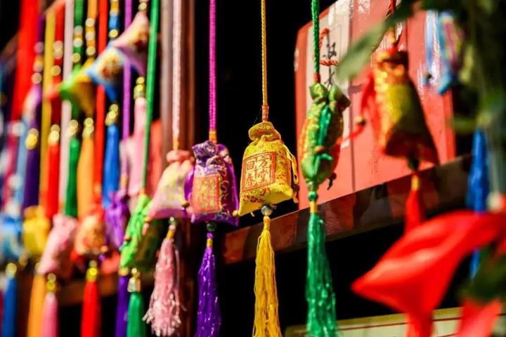 清河坊在哪里直播,清河坊直播视频