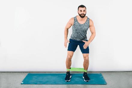 老年膝盖僵硬，明明疼痛难忍，为啥医生让多锻炼？该如何锻炼呢？