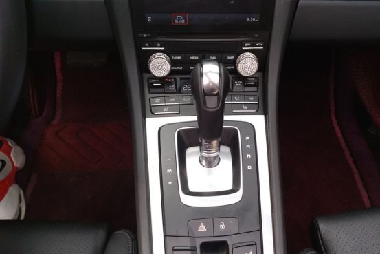 718boxster舒适体验,保时捷718boxster保养时打开敞篷