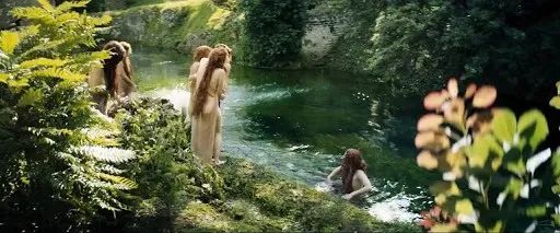 DIOR改拍电影了？丛林裸男、性感人鱼....原来奢侈品是这样诞生的...