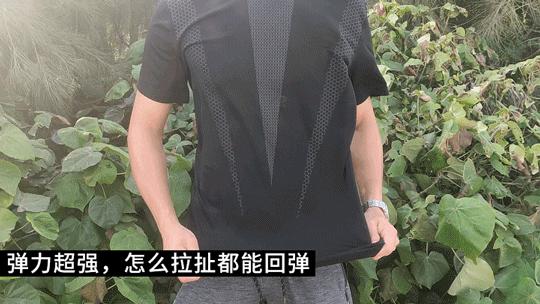 开车三分钟就散热,开车几分钟后背就出汗