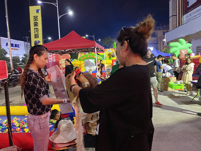 丽江最大的地摊生意,丽江卖烧烤摆摊需要投资多少钱