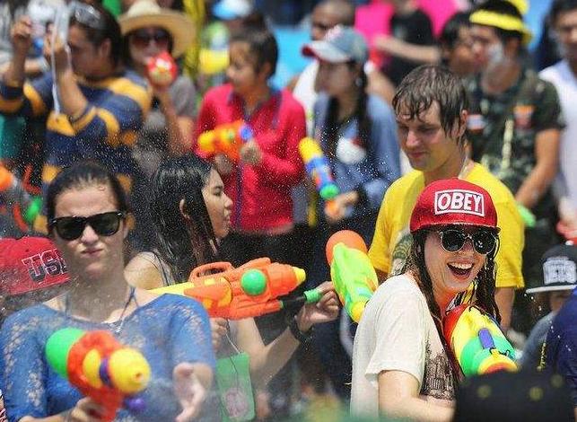 泰国泼水节旅行,旅行泰国泼水节