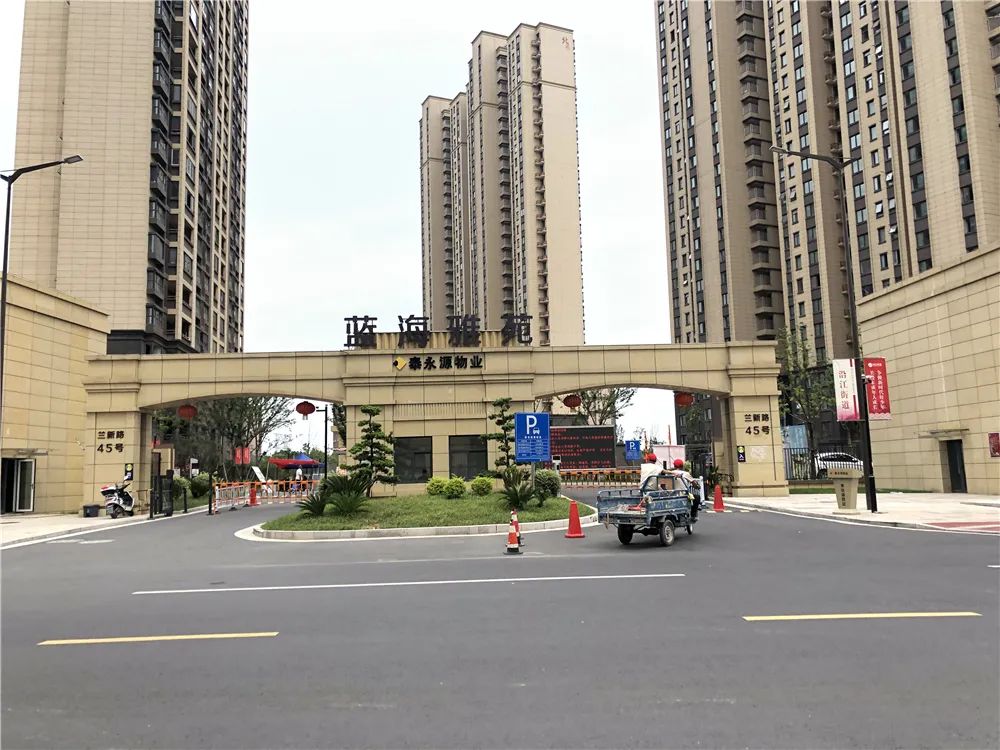 一街之隔房价多少钱一平米,一街之隔房价为何能差出8000元