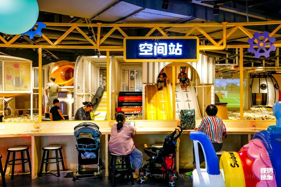 乘风破浪的姐姐们入场,乘风破浪的姐姐们齐现身