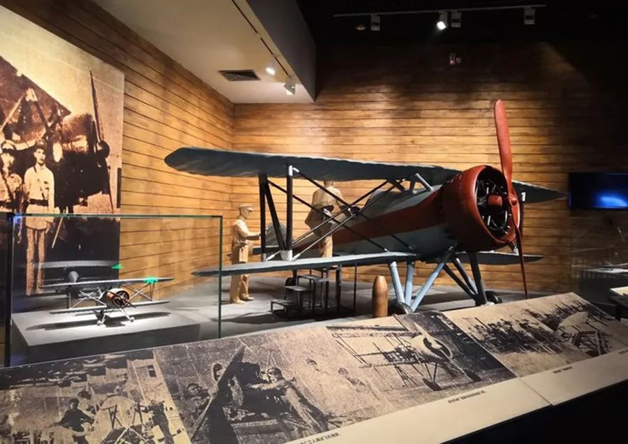 柳州饭店银柳月饼宣传单矢量图,柳州银柳食品有限公司银柳月饼