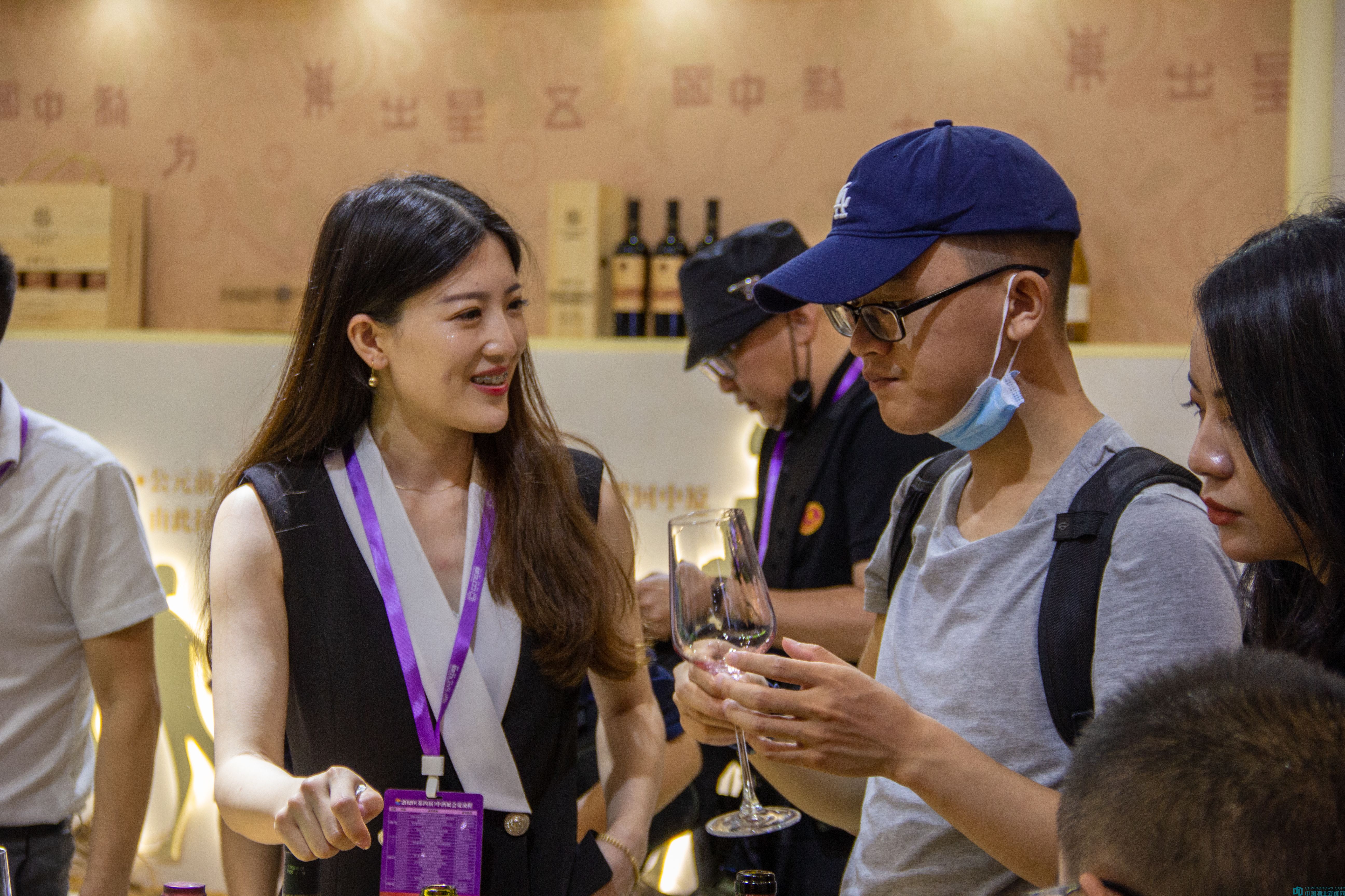 尼雅五星东方实力圈粉，“五好硬核优势”引关注