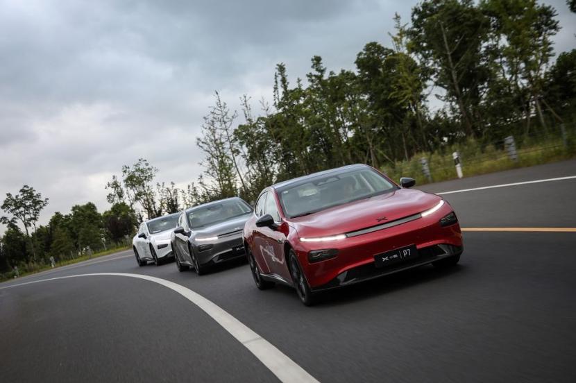 新款小鹏p7标准续航磷酸铁锂,小鹏p79万公里之后的续航