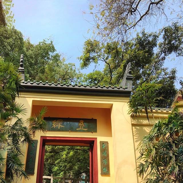 一叶轻舟过烟雨漓江全文,游览阳朔漓江诗词