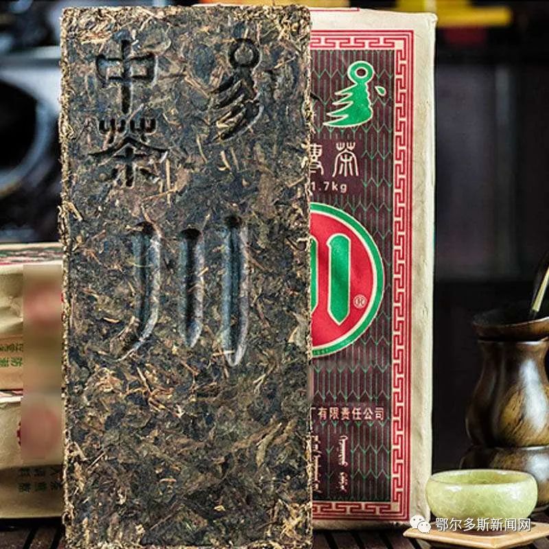 来一碗热气腾腾的粥,适合冬季煮的青砖茶