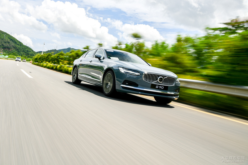 2020款全新沃尔沃s90试驾视频,顺应时代的改变