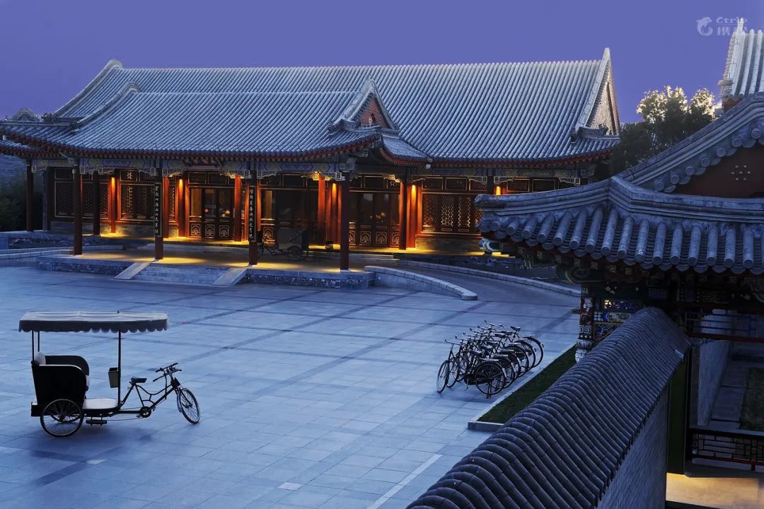 彻底开挂了！半岛、安缦、柏悦放绝招！索菲特套房1晚¥999，冲绳返场