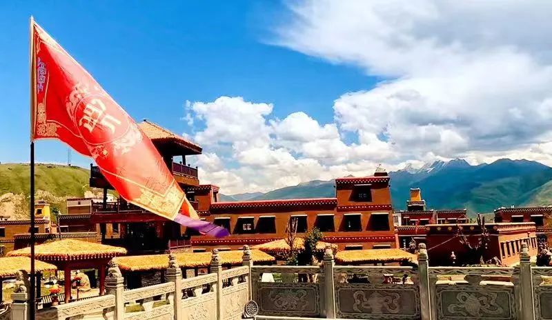 川藏旅行带你看甘孜 (甘孜一网打尽川藏最精华的旅行地)