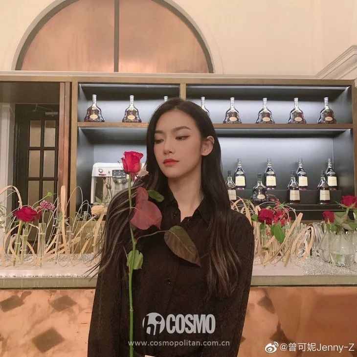 郑秀妍衬衫搭配,郑秀妍2022春夏穿搭