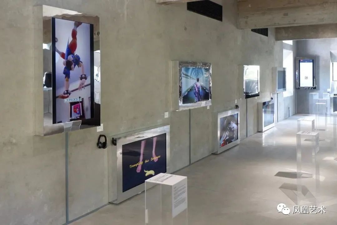 凤凰艺术|九月的气温渐渐转凉，但艺术圈已经准备好燥热起来了