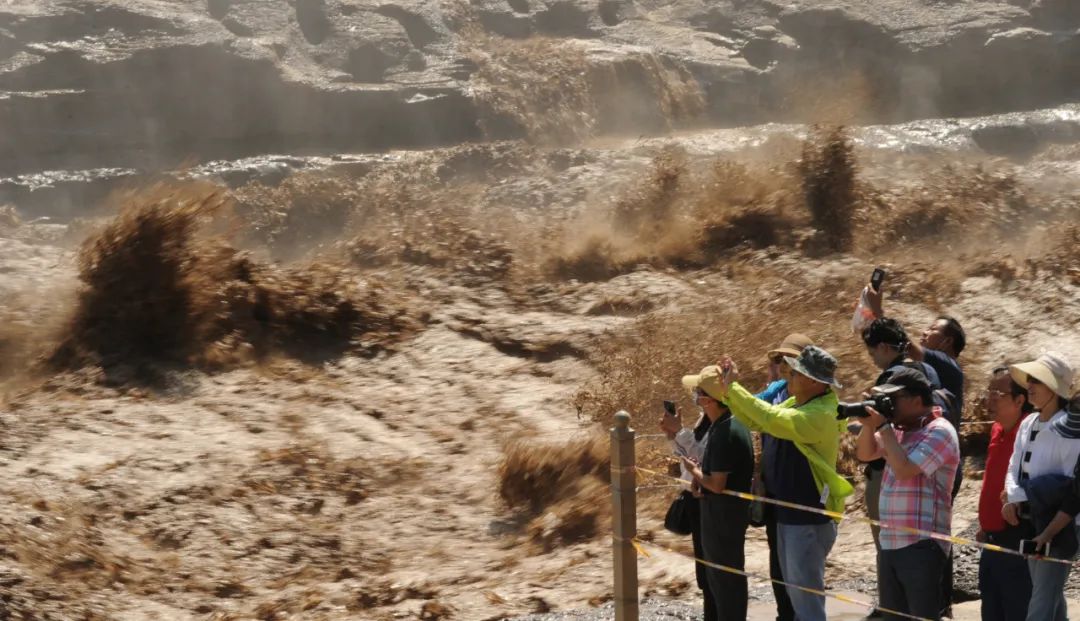 “十一”火车票今日开抢，这些方法可“捡漏”