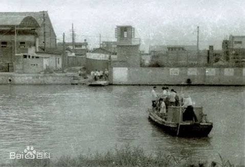 黄浦江变宽,黄浦江上过江通道