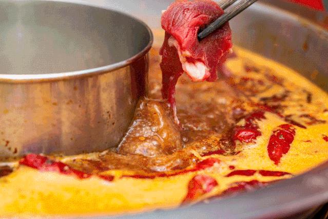 搞大事!这个购物中心用一张卡就能吃遍