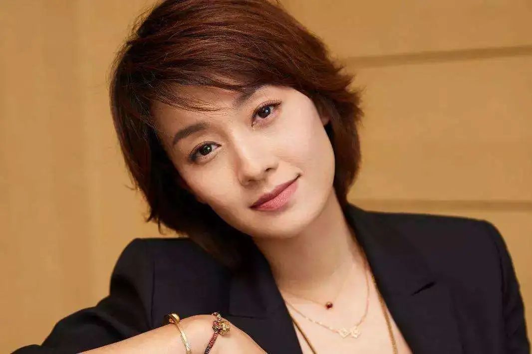 43岁马伊琍离婚后现身被嘲显老,43岁马伊琍离婚后现状